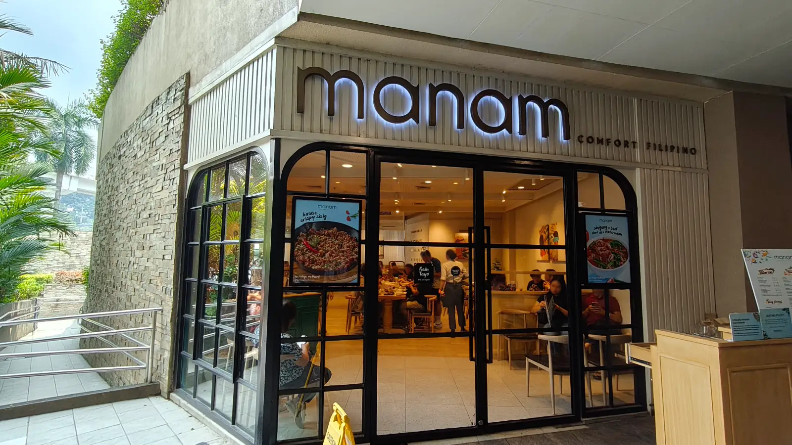MANAM in TriNoma